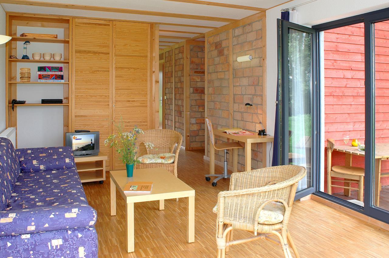 Basiskulturfabrik Oeko-Hotel Neustrelitz Ngoại thất bức ảnh