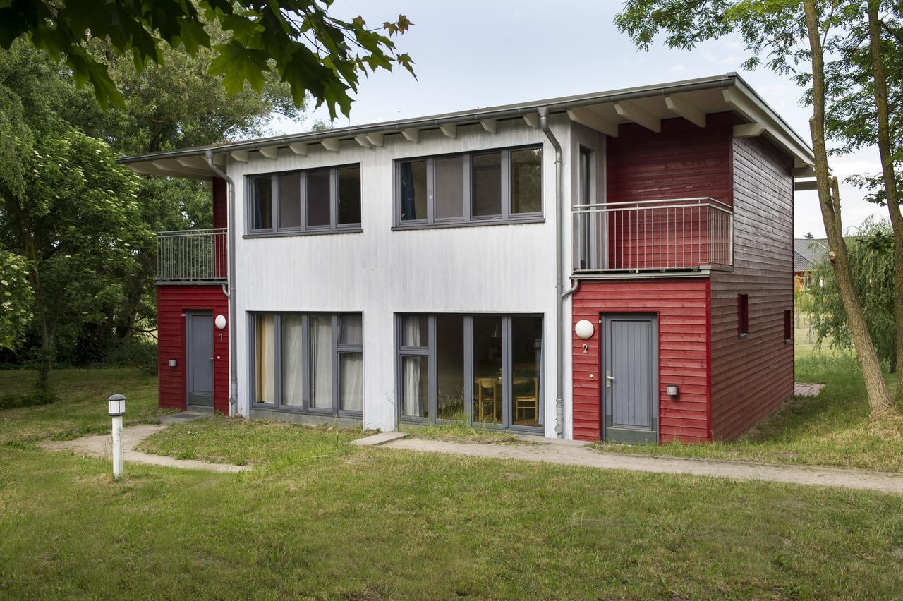 Basiskulturfabrik Oeko-Hotel Neustrelitz Ngoại thất bức ảnh