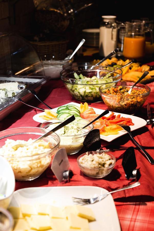 Basiskulturfabrik Oeko-Hotel Neustrelitz Ngoại thất bức ảnh